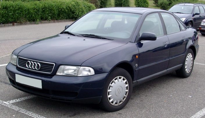 Πίσω τζάμι πόρτας αριστερό Audi A4 4πορτο 1994-2000