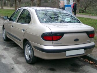 Πίσω Παρμπρίζ Renault Megane 4πορτο 1996-2002