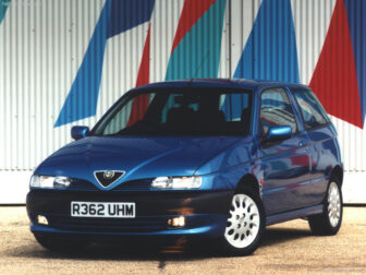 Alfa Romeo 145 1994-2001