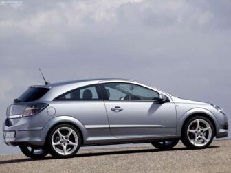 Opel Astra 2004-2010