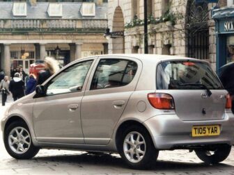 Φινιστρίνι πόρτας πίσω δεξί Toyota Yaris 5πορτο 1999-2006