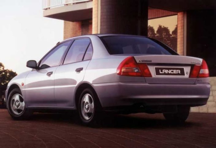 Κρύσταλλο Καθρέφτη εξωτ. Mitsubishi Colt  / Lancer  1996-2004