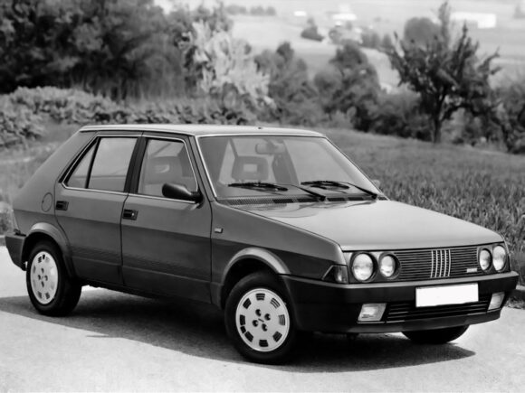 Φινιστρίνι πόρτας πίσω δεξί Fiat Ritmo 1982-1986